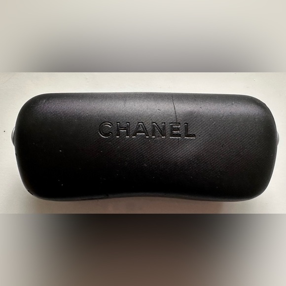 CHANEL Tortoiseshell Brown Crystal CC Logo Sunglasses main image 10